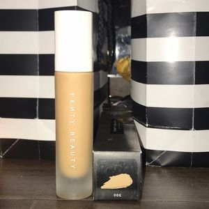 Fenty Beauty Foundation-300